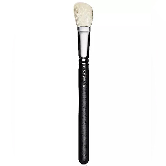 MAC Cosmetics 168 SYNTHETIC LARGE ANGLED CONTOUR BRUSH NEW IN SEALED PACKAGING - Picture 3 of 4